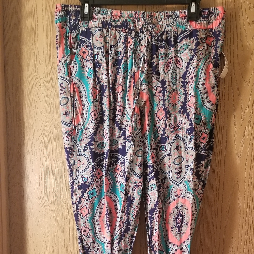 Colorful print pants